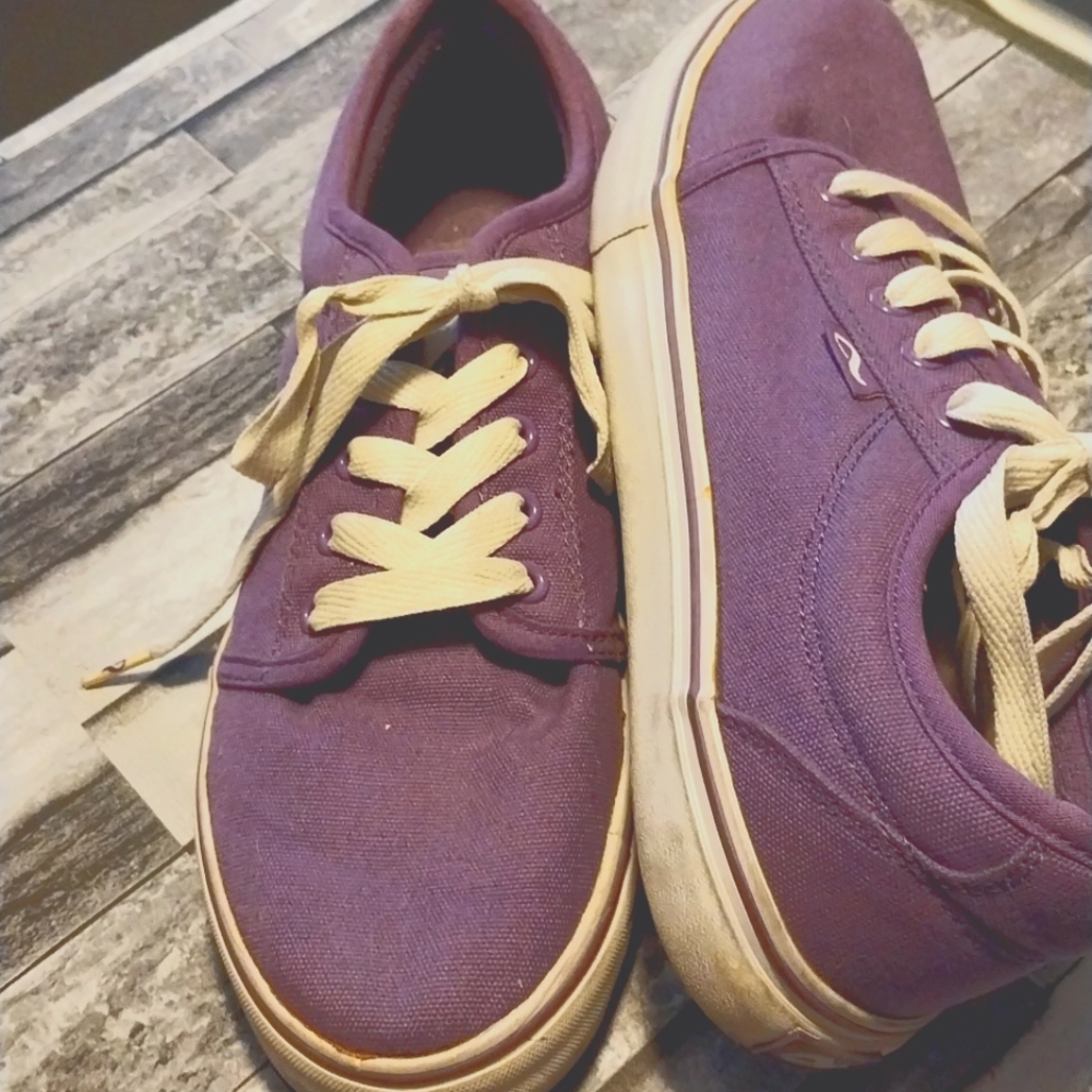 Adio Purple Tennis Shoes